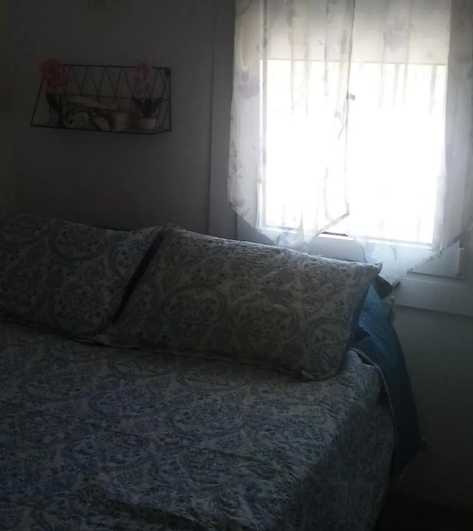 אמפוריבראבה Comme Chez Vous Troisieme Etages Sans Ascenseur Tout Equipe Climatisation ספרד