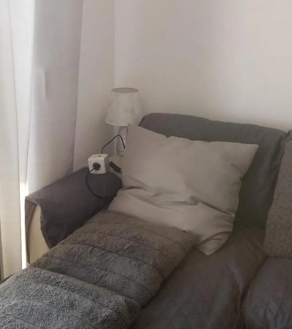 Comme Chez Vous Troisieme Etages Sans Ascenseur Tout Equipe Climatisation 엠푸리아브라바